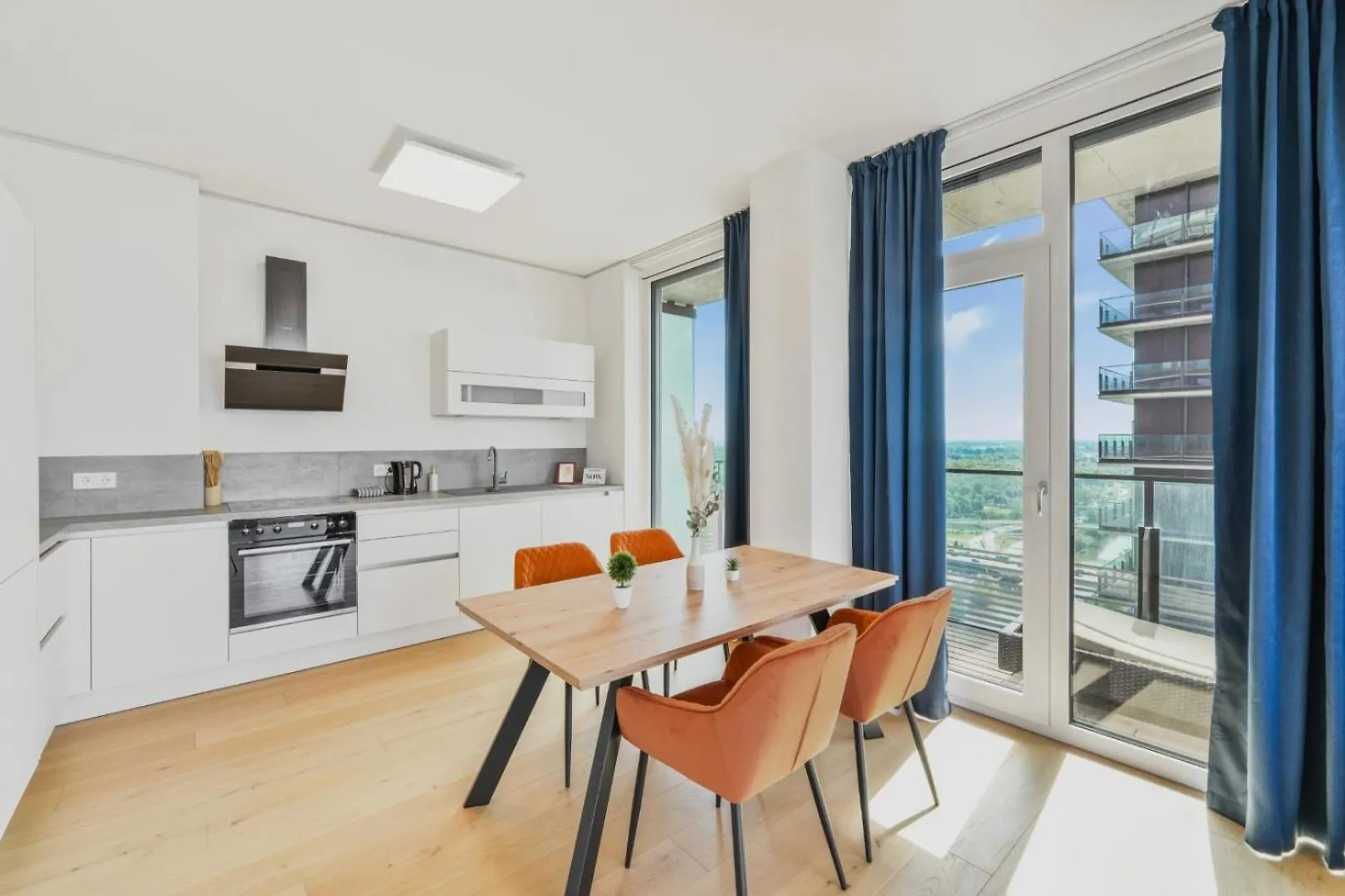 Luxury Penthouse I Rooftop Pool I Self Check-In Wien Österreich